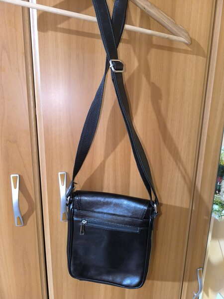 Vand borsete piele